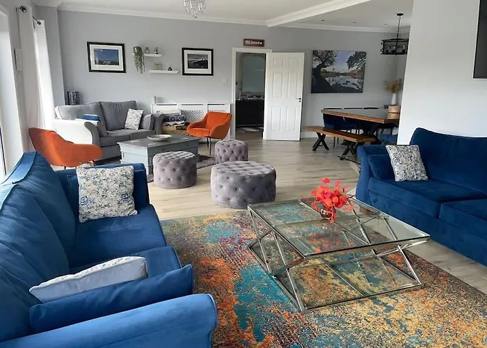 Holiday home Greenane House *