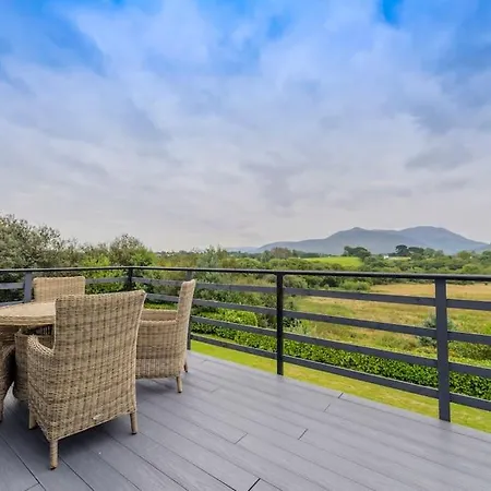 Greenane House Ferienhaus *